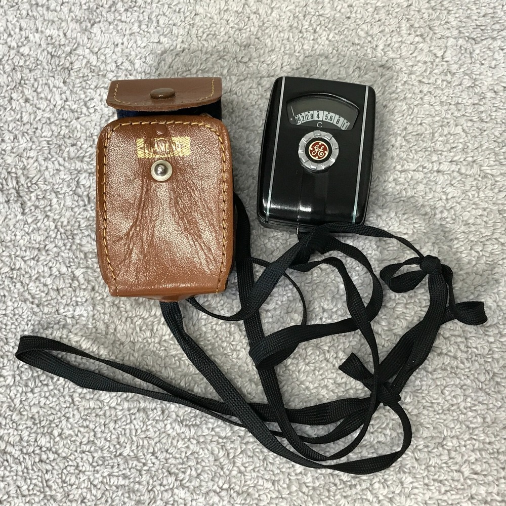 Vintage GE General Electric Mascot Exposure Meter PR-30‎ w/ Leather Case & Strap